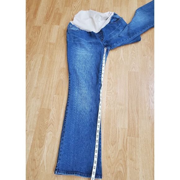 Motherhood Maternity Secret Fit Belly Bootcut Maternity Jeans - Picture 9 of 13
